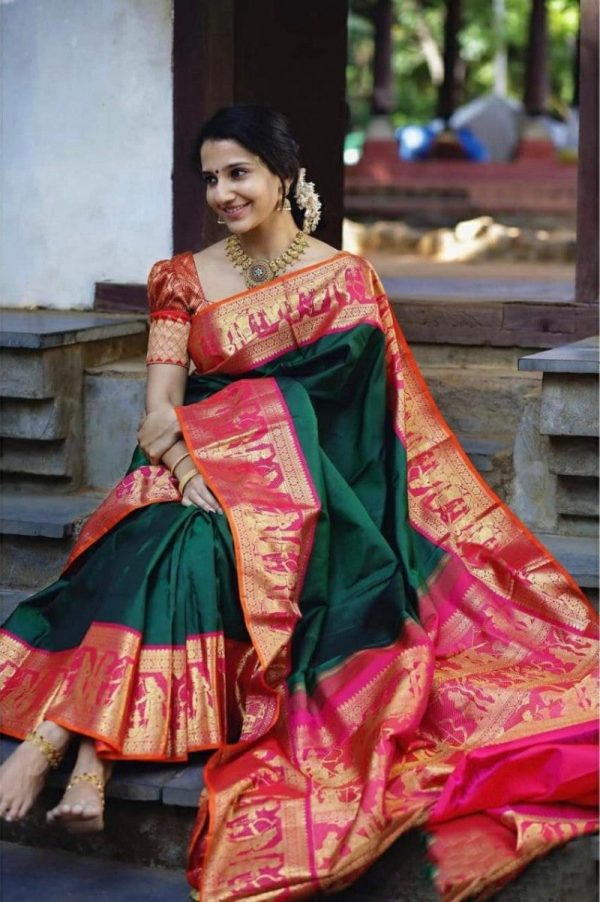 Lady Wear Soft Lichi silk Green Color Jacquard Weddig Wear Saree