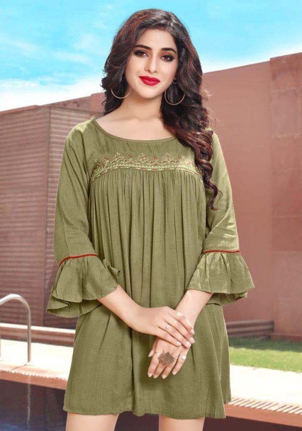 Mahendi Color Classy Top