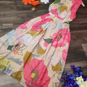 Lovable White Color Kurti