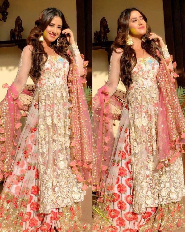 All functional Top With Stylist Lehenga