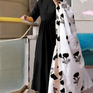 luxurious Black Color Kurti With Floral White Color plazo dupatta