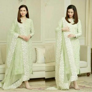 Blissta embroidered Salwar Suit