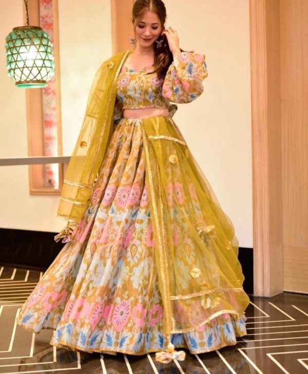 Mesmerizing Yellow Color Digital Printed Choli